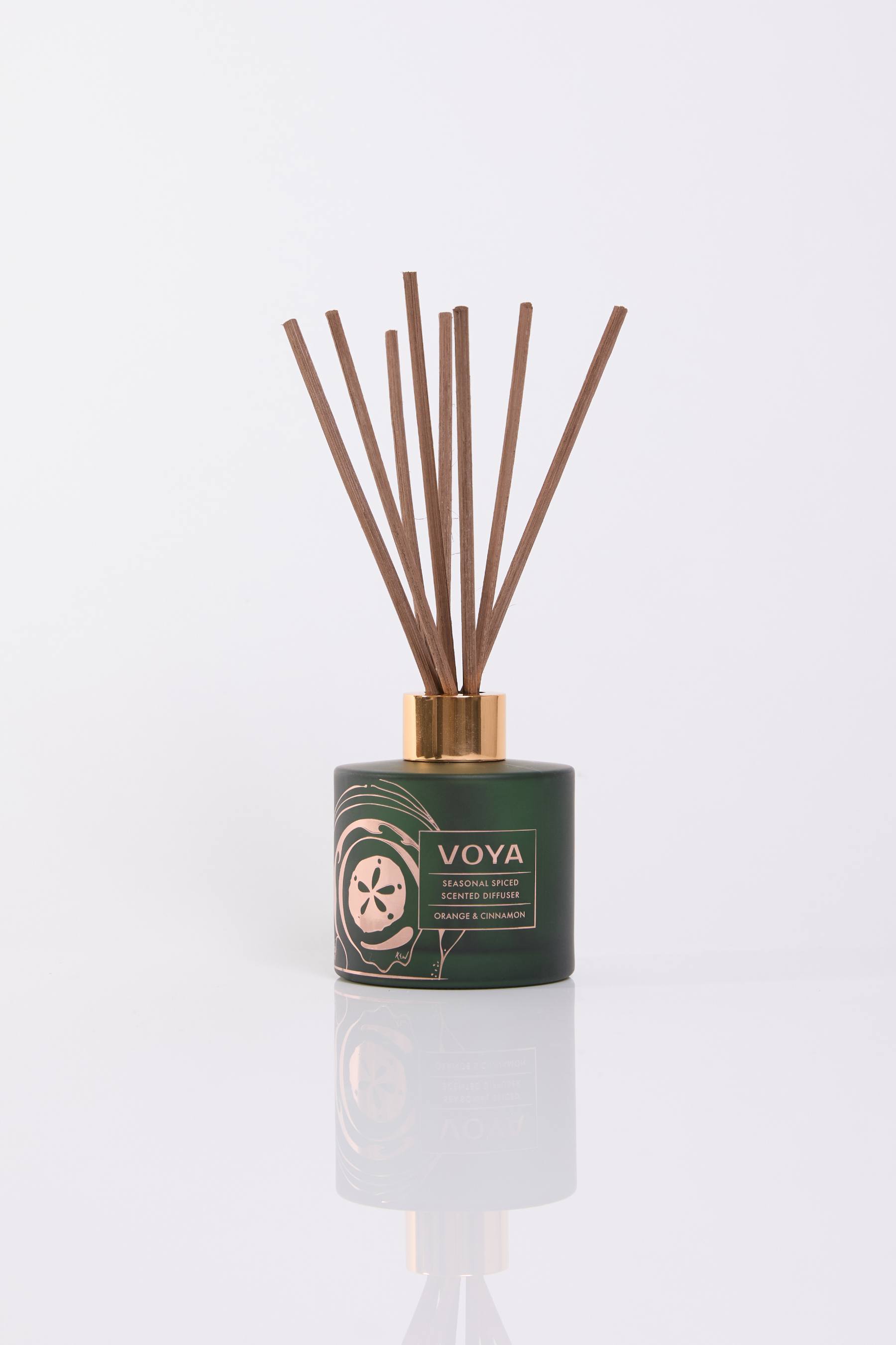 VOYA Seasonal Spiced Christmas Reed Diffuser