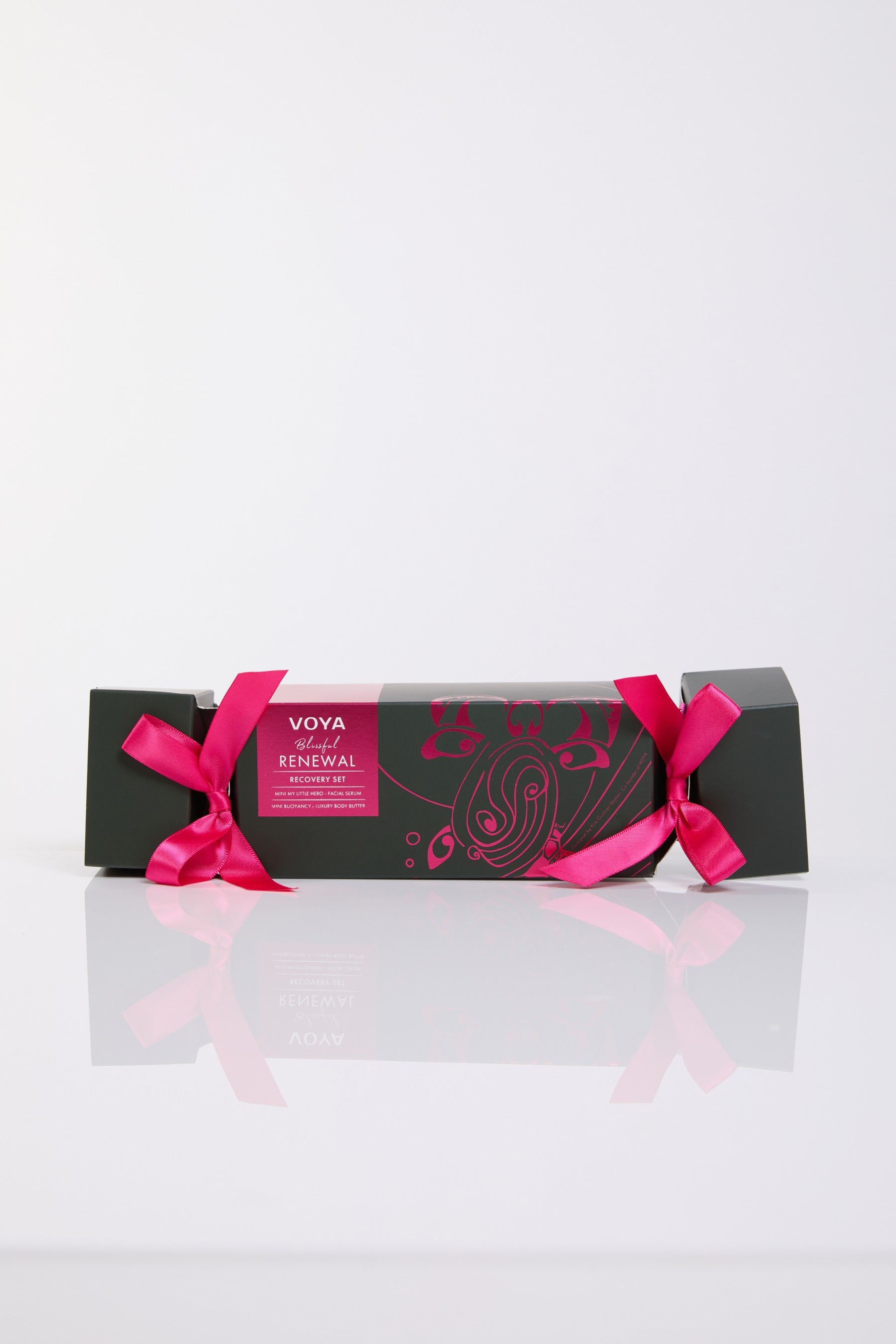 VOYA Blissful Renewal Nourishing Duo in a Holiday Cracker