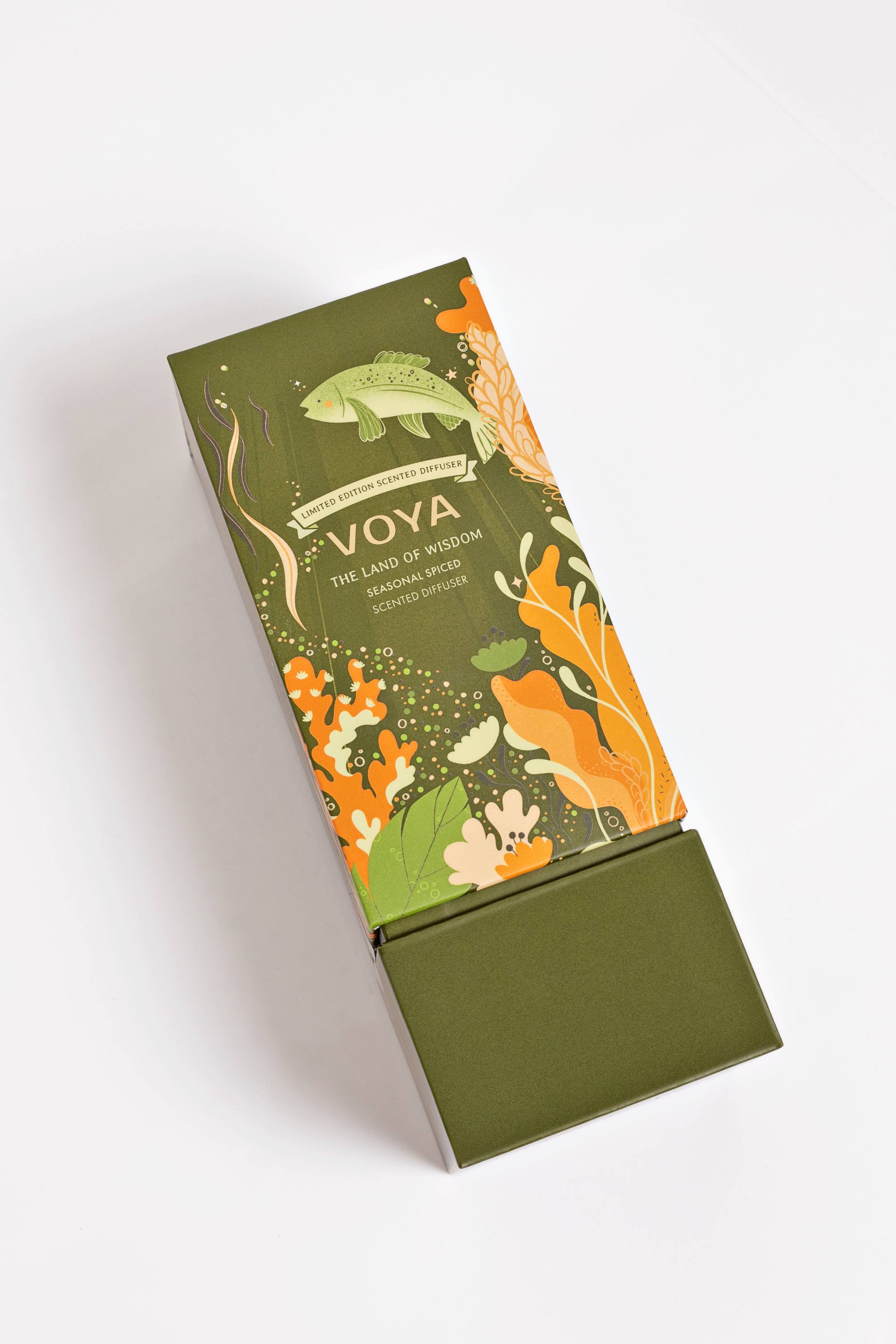 Voya seasonal spiced limited edition reed diffuser
