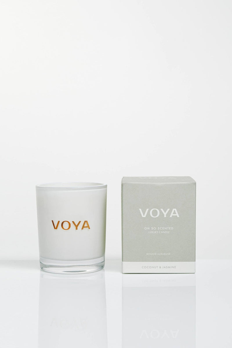 voya coconut and jasmine essential oil scented candle