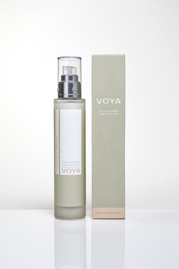 voya cedarwood and bergamot natural room spray air refresher
