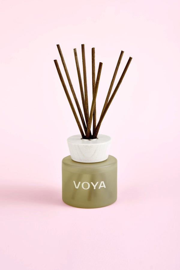 Oh So Scented Reed Diffuser | Cedarwood and Bergamot - VOYA Organic BeautyReed Diffusers
